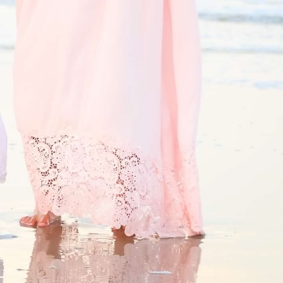 Pink Lily Maternity Dress - Picture 3 of 4